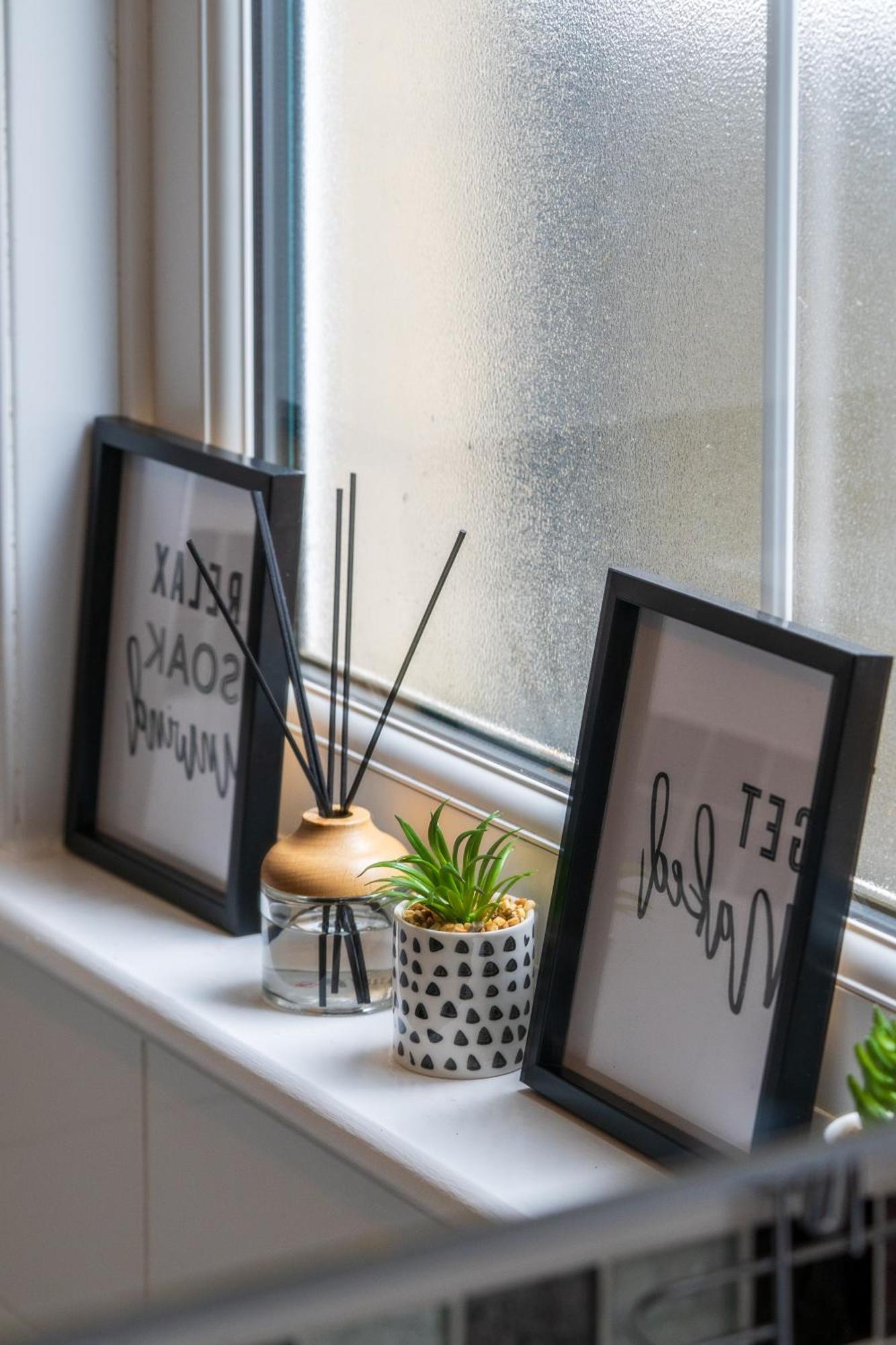 Modern 3 Bedroom Apartment In Wimbeldon Park London Exterior foto
